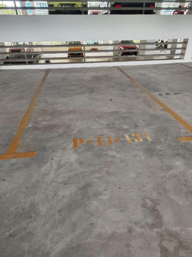 Putra 1 Pool Homestay Bandar Seri Putra Kampong Sungai Buah Eksteriør billede