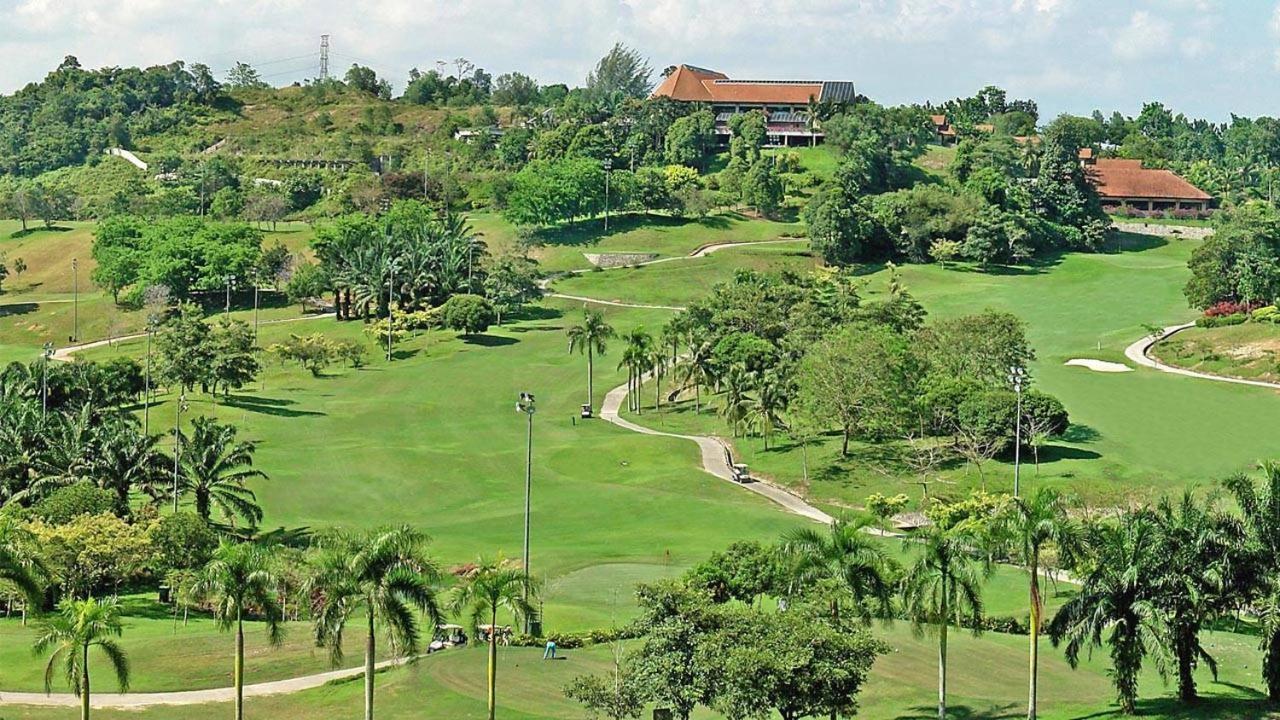 Putra 1 Pool Homestay Bandar Seri Putra Kampong Sungai Buah Eksteriør billede