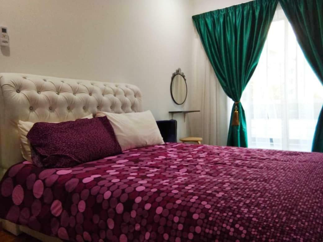 Putra 1 Pool Homestay Bandar Seri Putra Kampong Sungai Buah Eksteriør billede